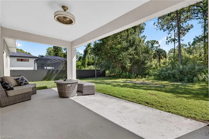 2010 Robert Ave, Alva, Florida 33920