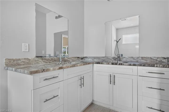 2010 Robert Ave, Alva, Florida 33920
