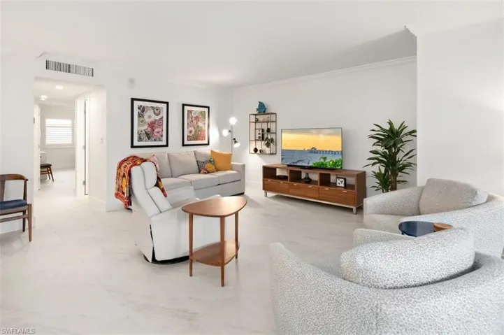 Living area with crown molding