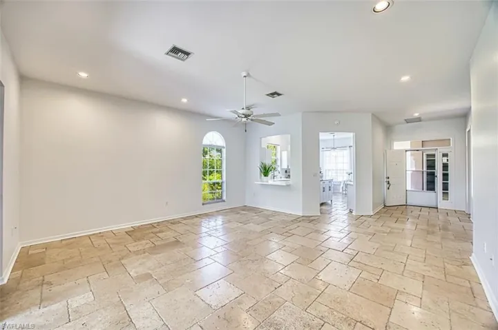 5482 Peppertree Dr, Fort Myers, Florida 33908