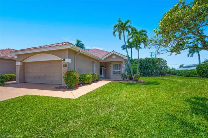 5482 Peppertree Dr, Fort Myers, Florida 33908
