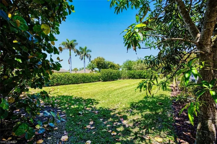 5482 Peppertree Dr, Fort Myers, Florida 33908