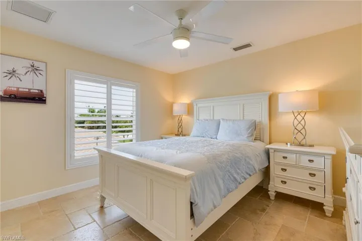 2021 Se 17th Pl, Cape Coral, Florida 33990
