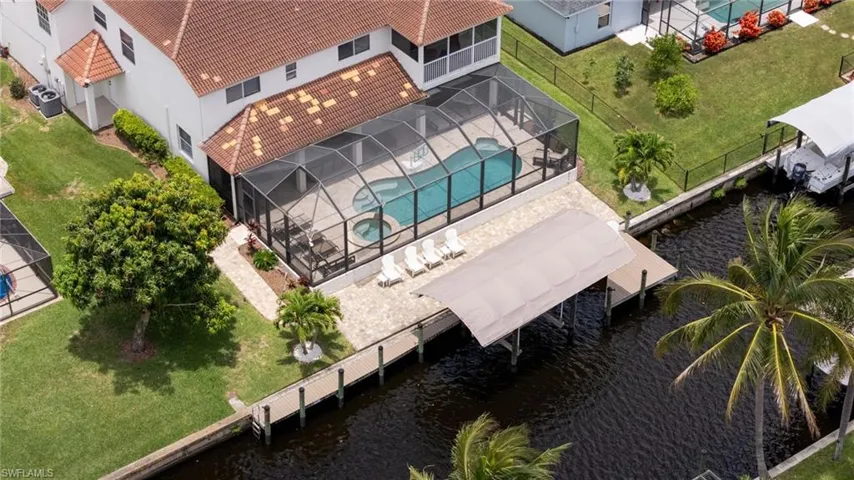 2021 Se 17th Pl, Cape Coral, Florida 33990