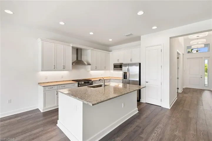 2924 Bloomfield Way, Other, Florida 34112