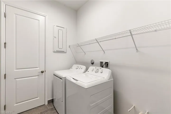 2924 Bloomfield Way, Other, Florida 34112