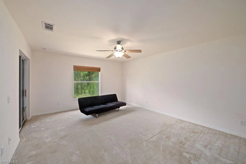 917 Oak AVE, Lehigh Acres, FL 33972,224091355