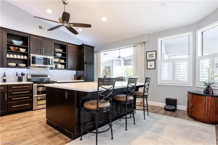 386  BELVILLE  BLVD, Naples, FL 34104