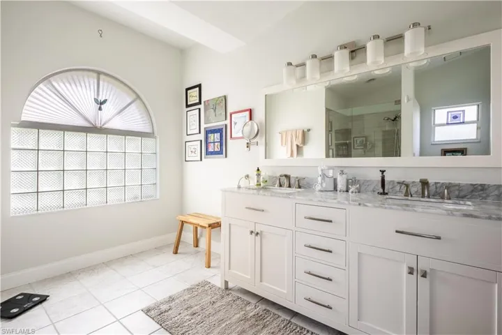 386  BELVILLE  BLVD, Naples, FL 34104