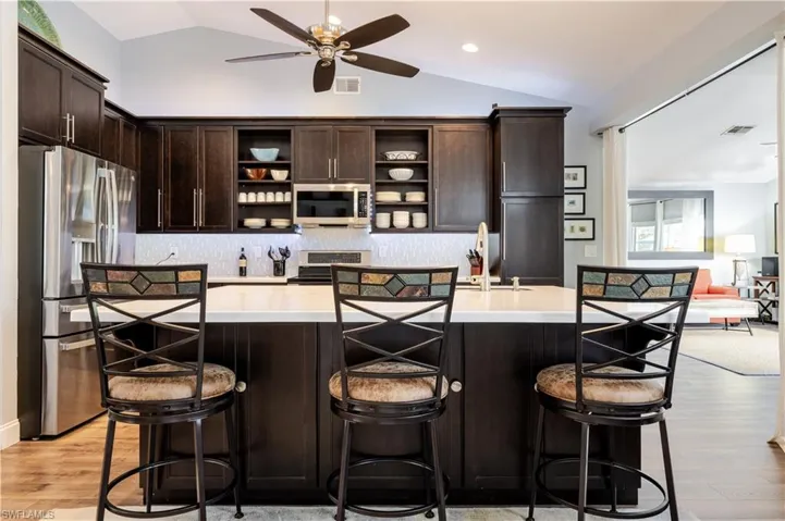 386  BELVILLE  BLVD, Naples, FL 34104