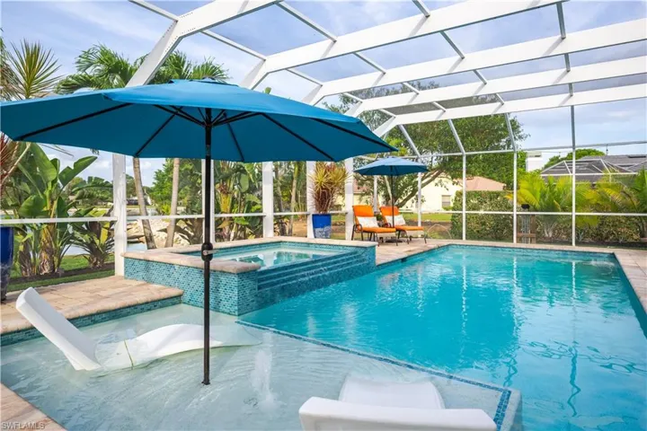 386  BELVILLE  BLVD, Naples, FL 34104