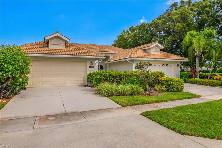 8677 Mustang Dr 59, Naples, Florida 34113