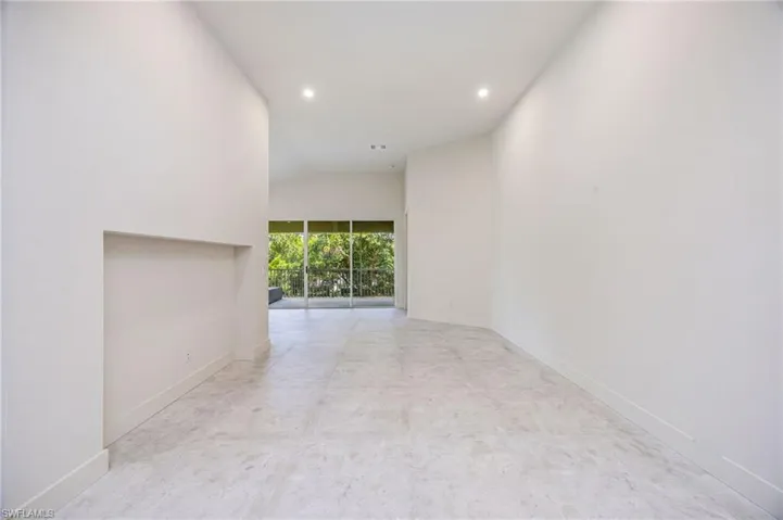 7128 Timberland Cir 201, Naples, Florida 34109