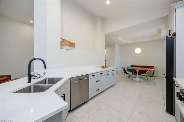 7128 Timberland Cir 201, Naples, Florida 34109