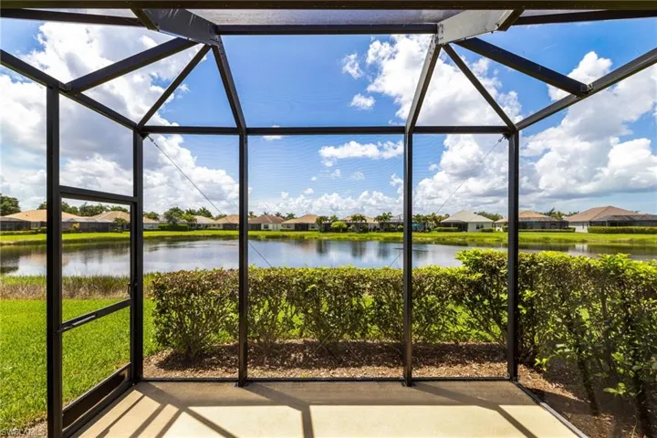 4507 Mystic Blue Way, Fort Myers, Florida 33966