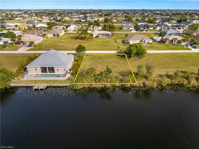 2824 Sw 1st Ter, Cape Coral Fl 33991