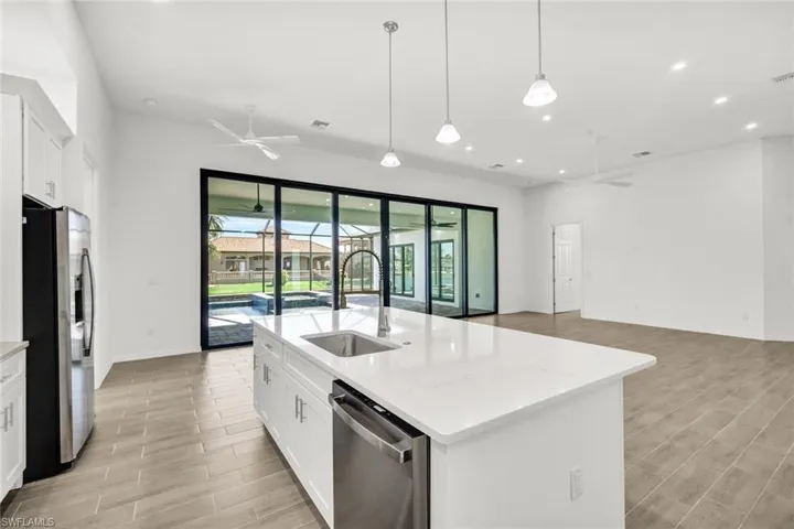 5011 Pelican Blvd, Cape Coral, Florida 33914