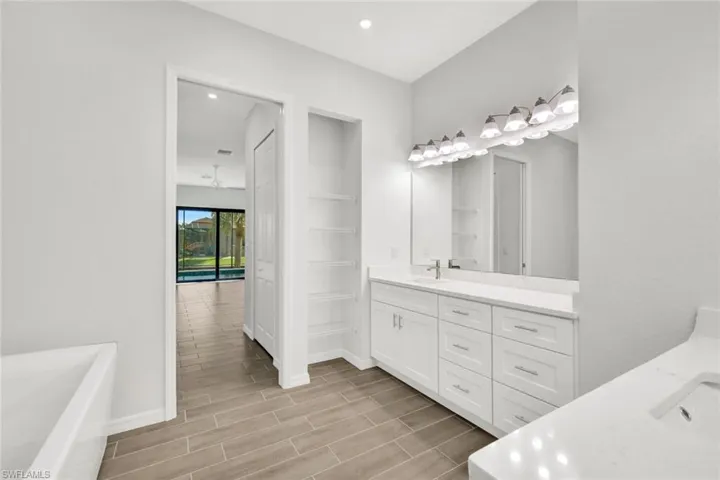 5011 Pelican Blvd, Cape Coral, Florida 33914