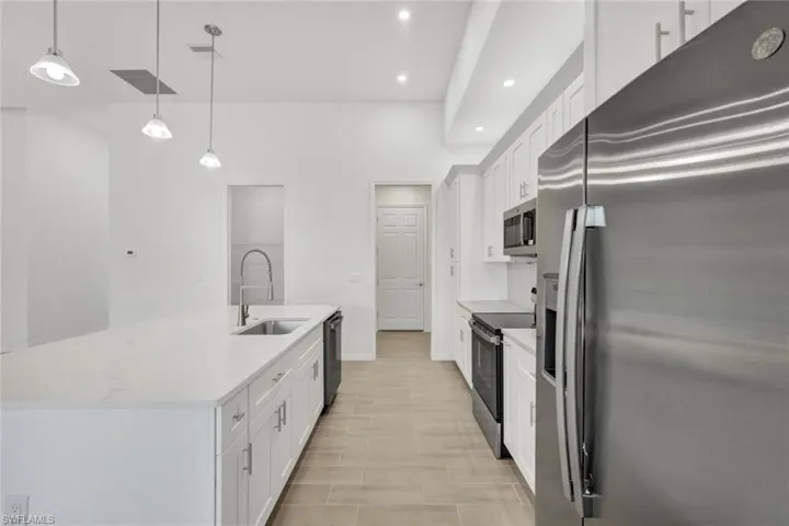 5011 Pelican Blvd, Cape Coral, Florida 33914