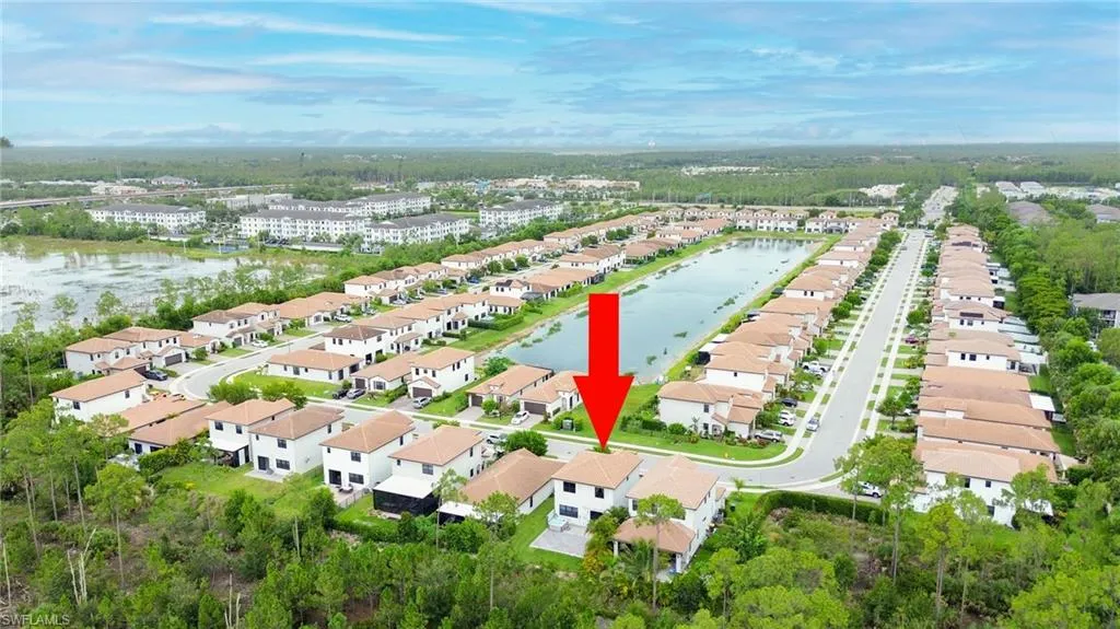 8847 Madrid CIR, Naples, FL 34104,225063405