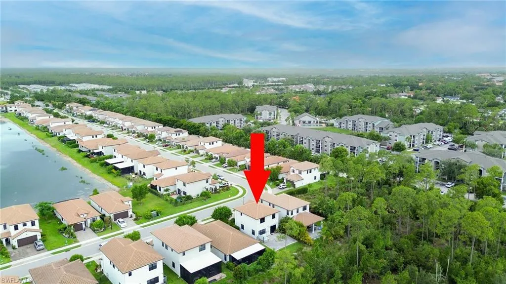8847 Madrid CIR, Naples, FL 34104,225063405