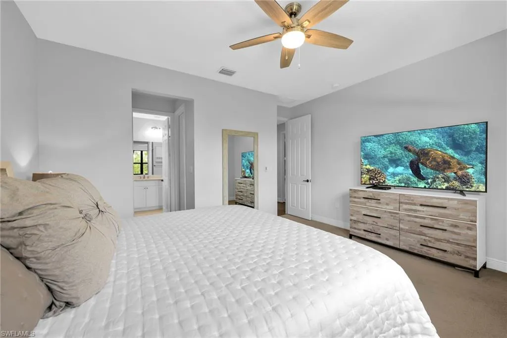 8847 Madrid CIR, Naples, FL 34104,225063405