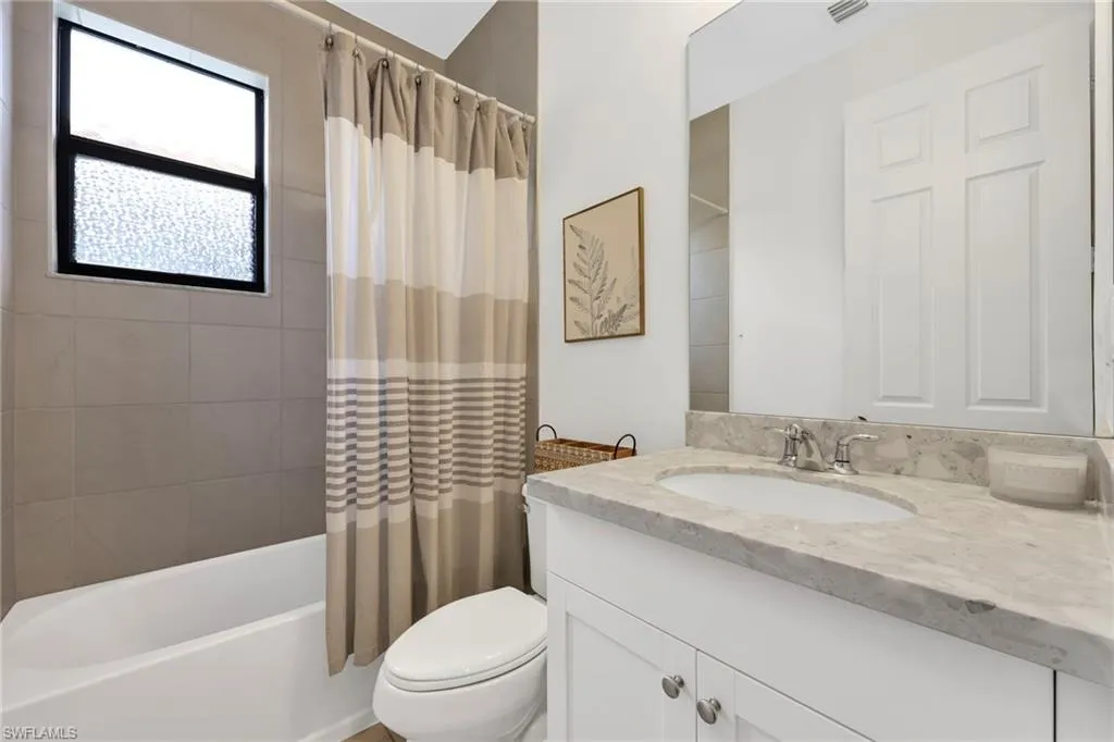 8847 Madrid CIR, Naples, FL 34104,225063405