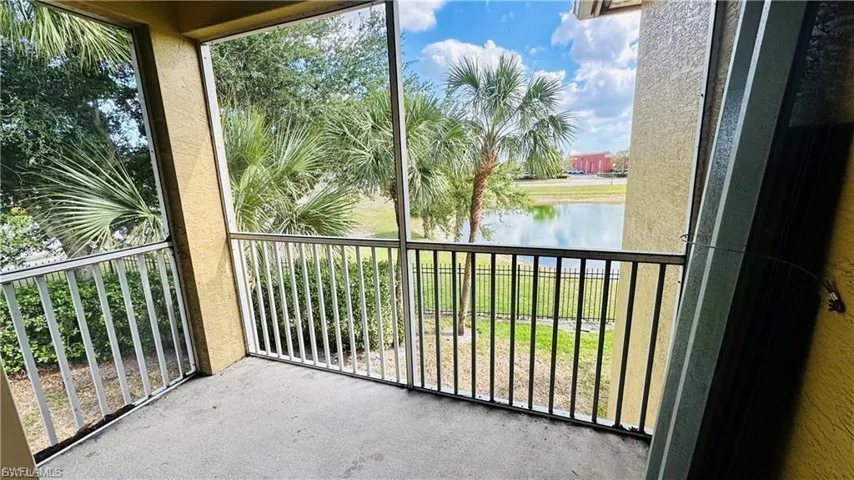 4299 Bellasol Cir 2621, Fort Myers, Florida 33916