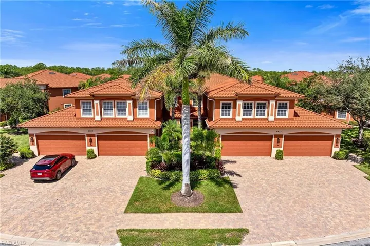 6433  Legacy  CIR, Naples, FL 34113