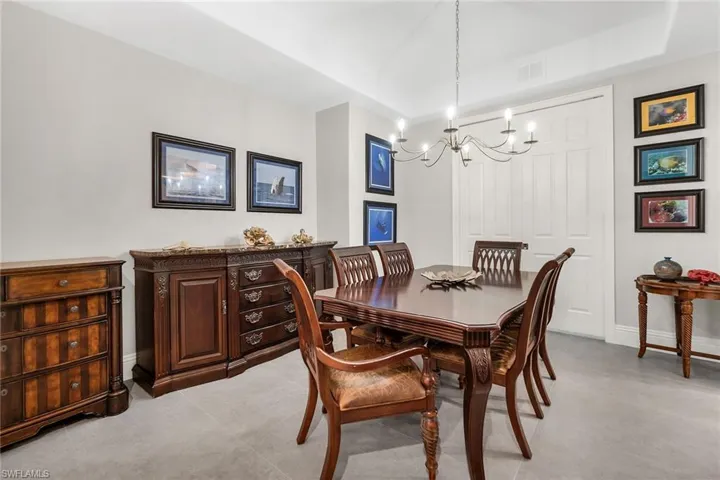 6433  Legacy  CIR, Naples, FL 34113