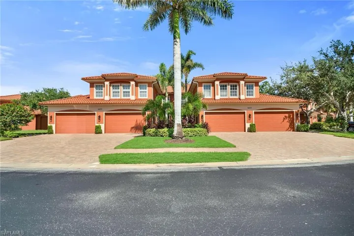 6433  Legacy  CIR, Naples, FL 34113