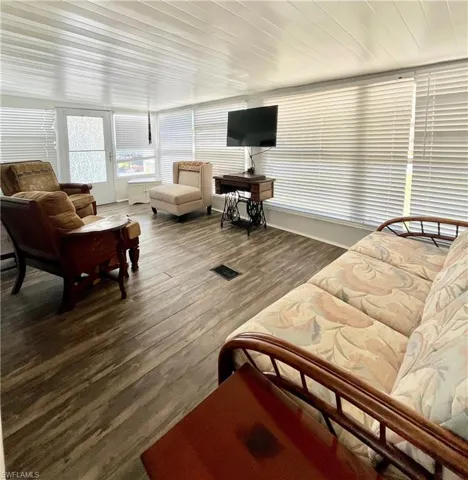 137  Overland  TRL, North Fort Myers, FL 33917