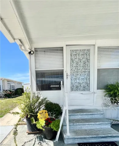 137  Overland  TRL, North Fort Myers, FL 33917