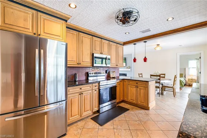 1438 Claret Ct, Fort Myers, Florida 33919