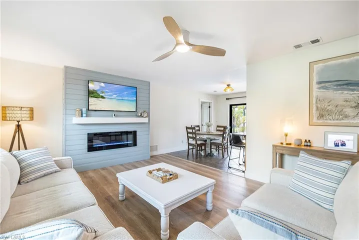 1438 Claret Ct, Fort Myers, Florida 33919