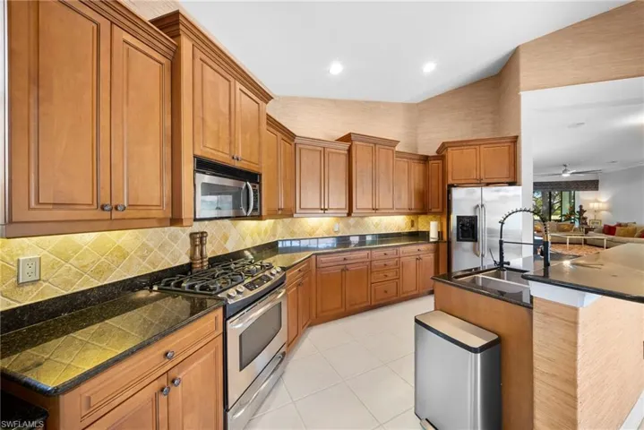 955  Tivoli  CT, Naples, FL 34104
