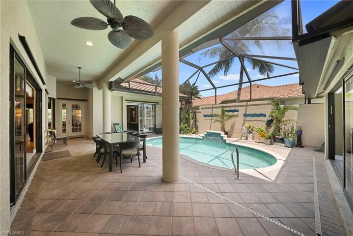 955  Tivoli  CT, Naples, FL 34104