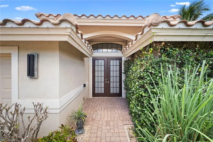 955  Tivoli  CT, Naples, FL 34104
