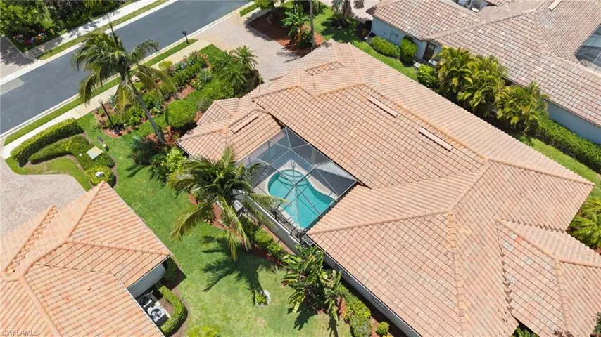 955  Tivoli  CT, Naples, FL 34104