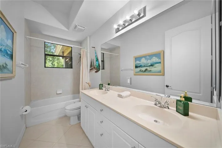 955  Tivoli  CT, Naples, FL 34104