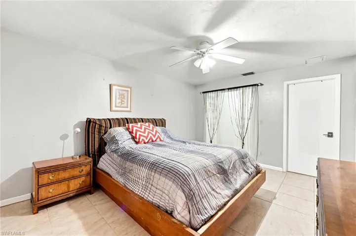 2315 54th Ter Sw, Naples, Florida 34116