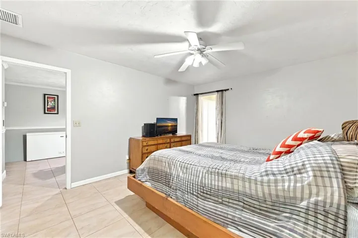 2315 54th Ter Sw, Naples, Florida 34116