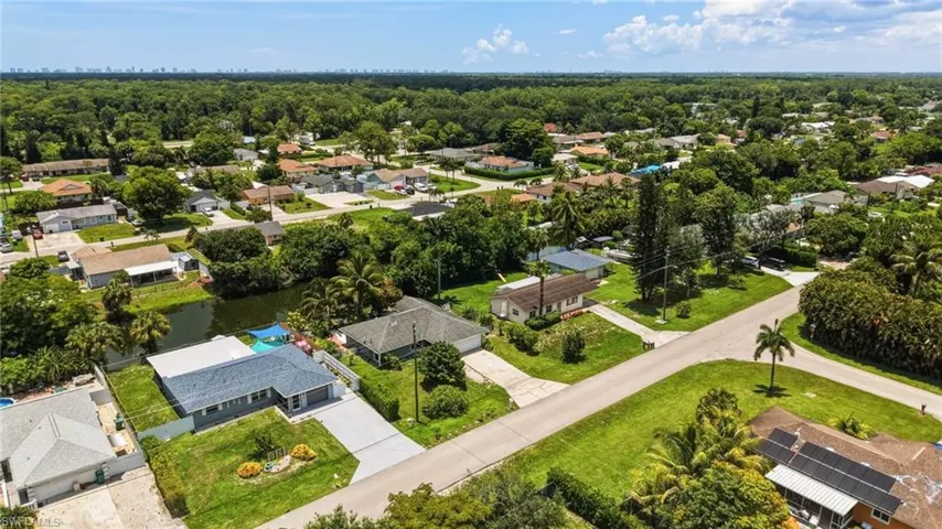 2315 54th Ter Sw, Naples, Florida 34116