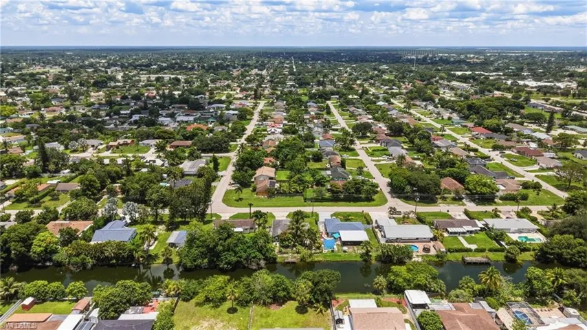 2315 54th Ter Sw, Naples, Florida 34116