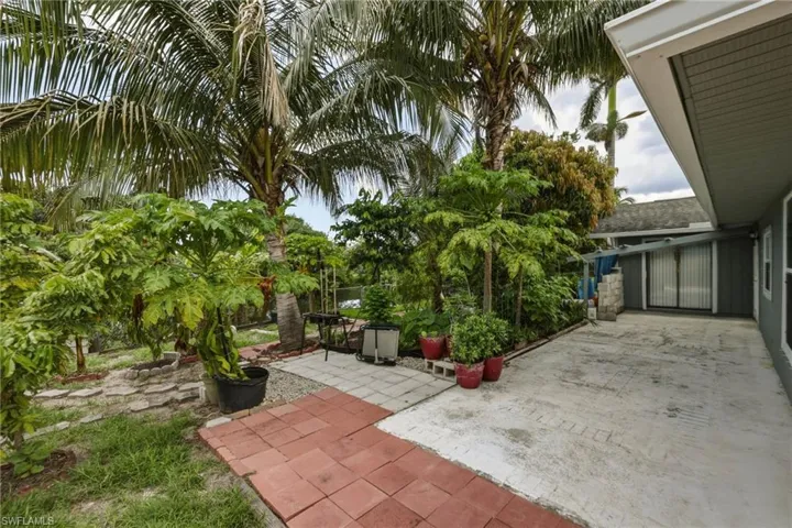 2315 54th Ter Sw, Naples, Florida 34116
