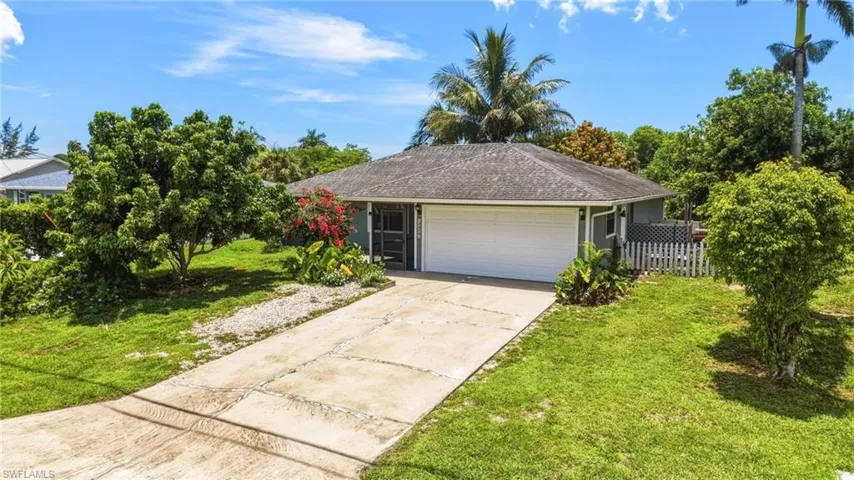 2315 54th Ter Sw, Naples, Florida 34116