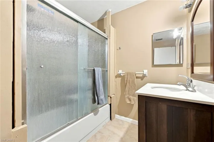 2315 54th Ter Sw, Naples, Florida 34116