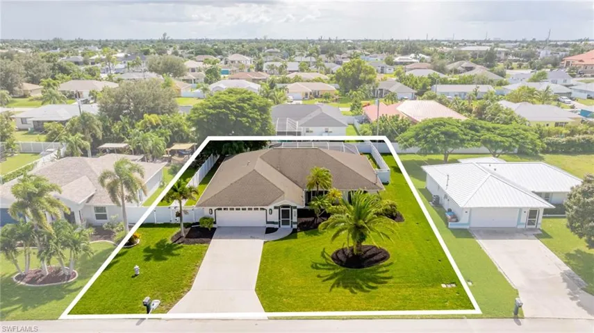 132 SE 19th  TER, Cape Coral, FL 33990