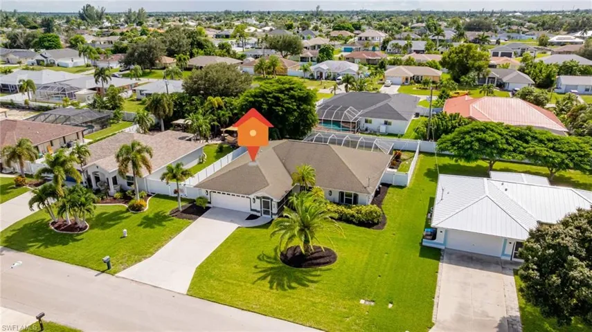 132 SE 19th  TER, Cape Coral, FL 33990
