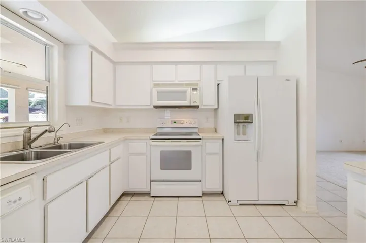 132 SE 19th  TER, Cape Coral, FL 33990